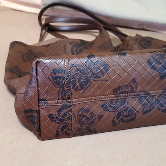 Bottega Venetta Tote Bag - Picture 8 of 9